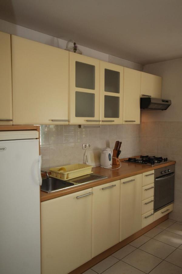 Apartments And Rooms With Parking Space Tucepi, Makarska - 6901 Ngoại thất bức ảnh