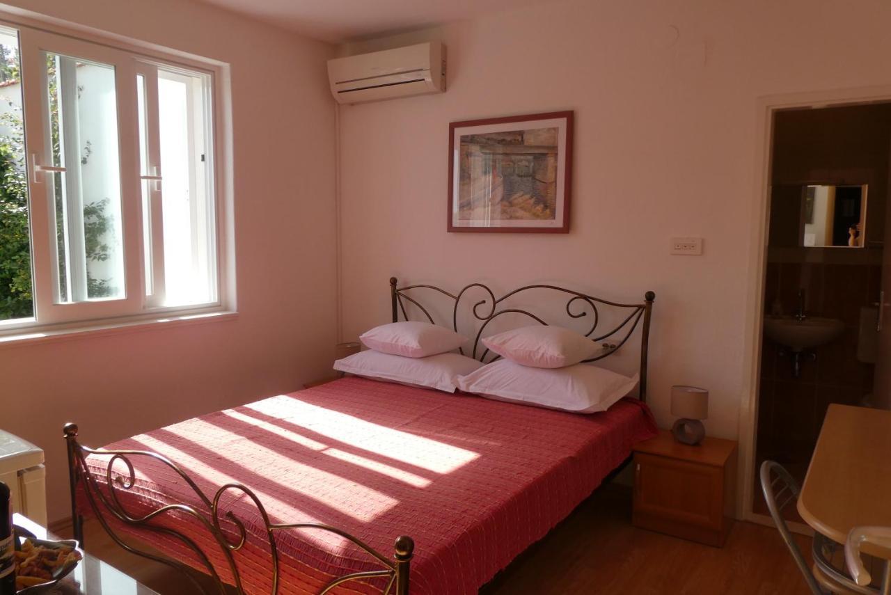 Apartments And Rooms With Parking Space Tucepi, Makarska - 6901 Ngoại thất bức ảnh